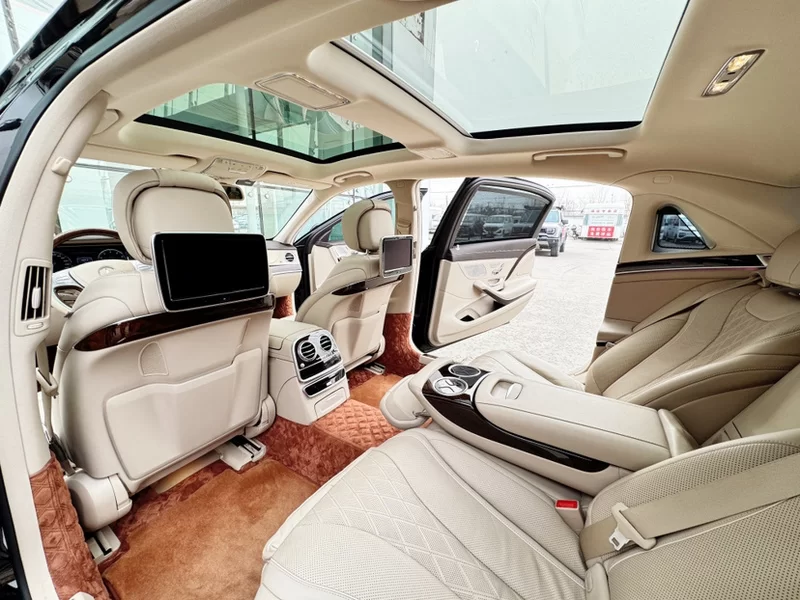 Mercedes-Benz Maybach S Class 2017 car image #12