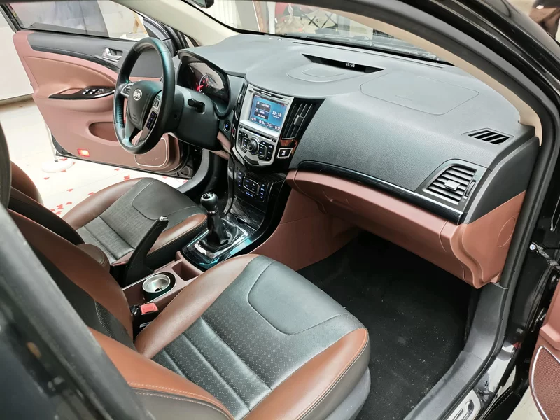 BYD SuRui 2015 car image #12