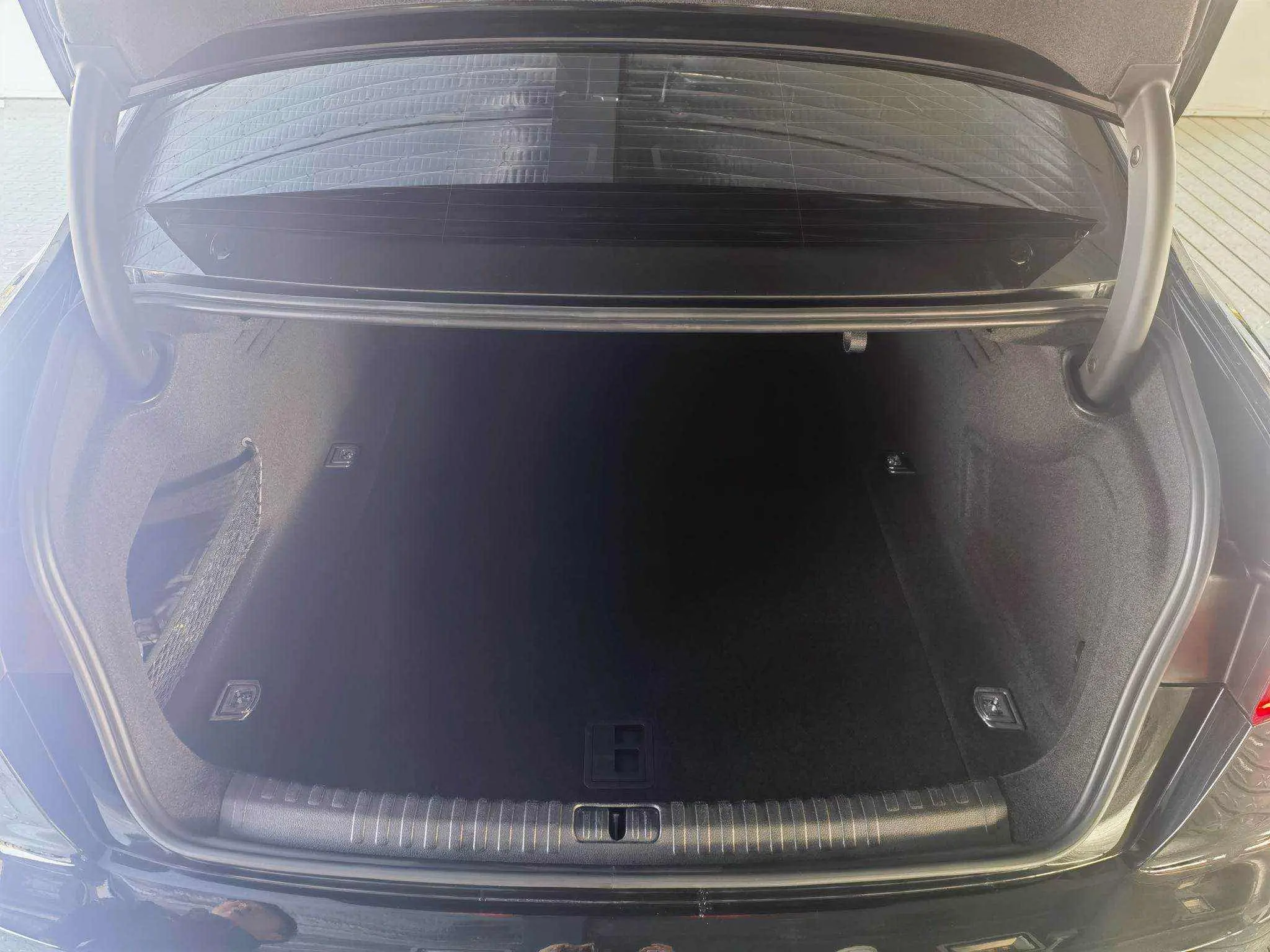 Audi A6L 2023 #12 Audi A6L 2023 صورة سيارة #12