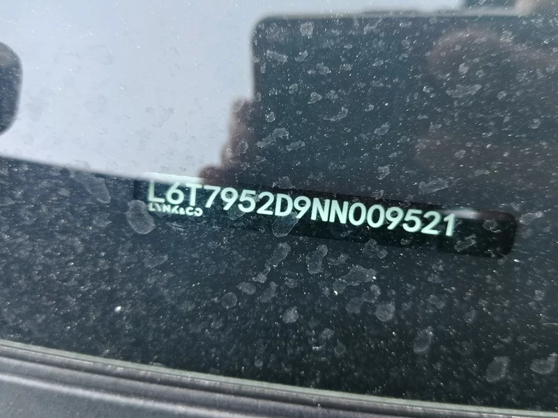 Lynk & Co 09 2022 car image #12