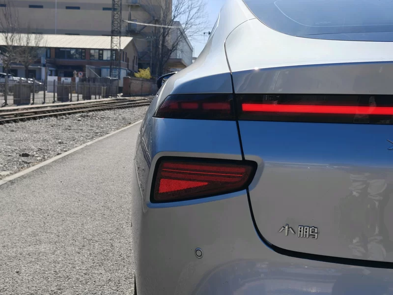 小鹏 小鹏P7 2021 汽车图片 #12