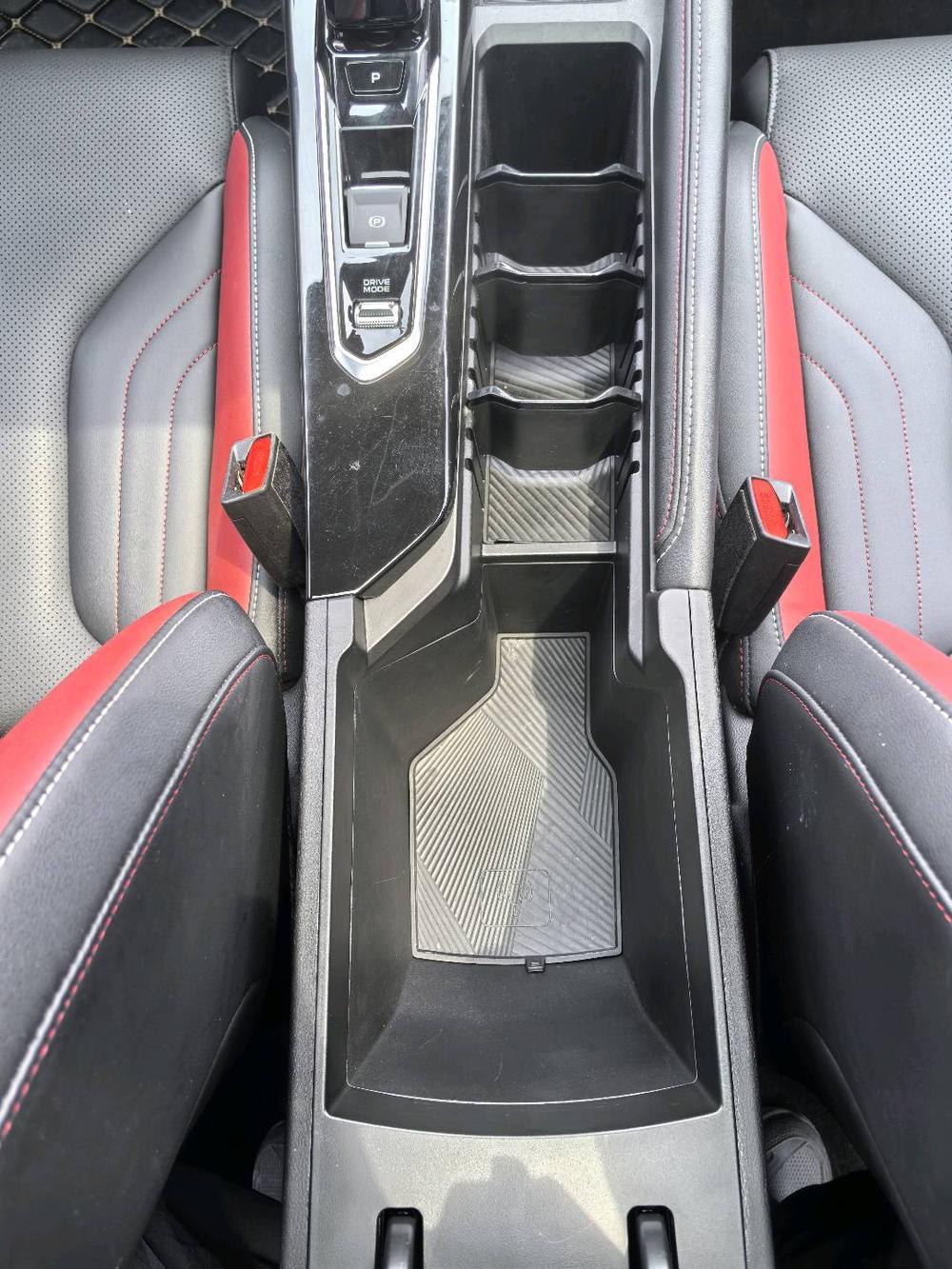 GEELY Coolray 2023 car image #30