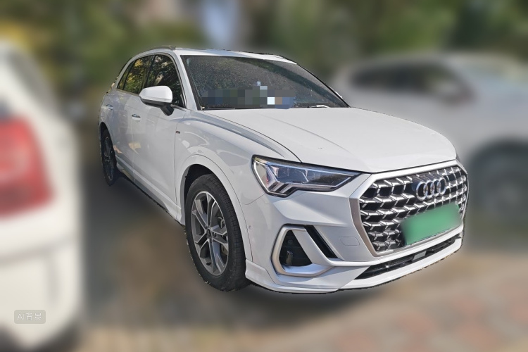 Audi Q3 2024 #4 Audi Q3 2024 изображение автомобиля #4