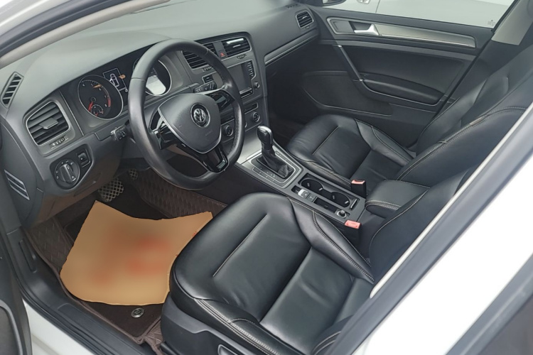 Volkswagen Golf 2015 car image #15