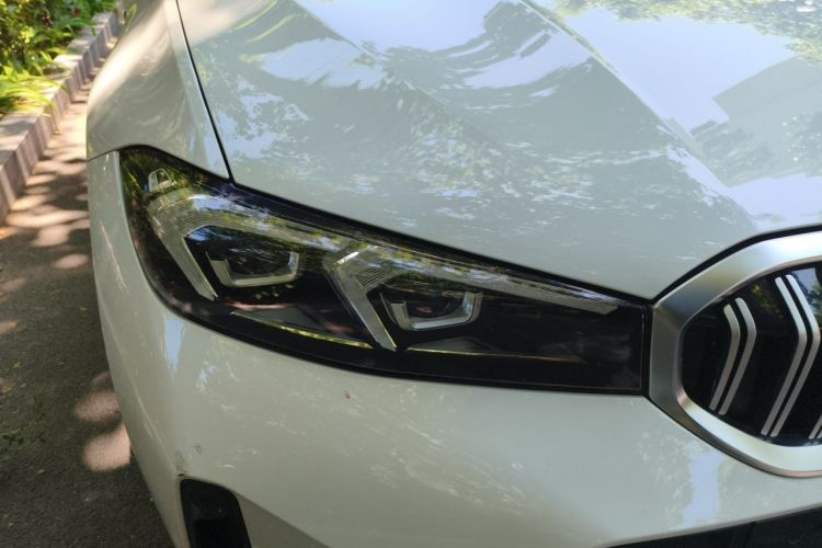BMW 3 Series 2024 car image #8
