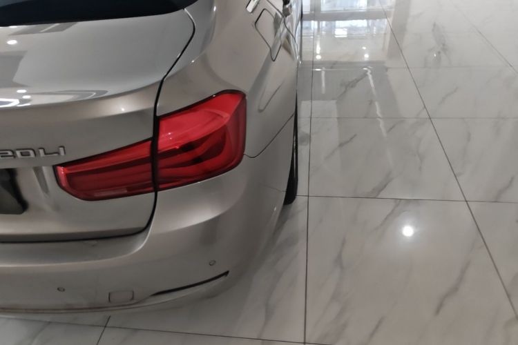 BMW 3 Series 2016 #8 BMW 3 Series 2016 car image #8