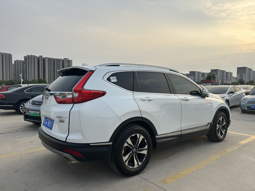 Honda CR-V 2019 car image #3