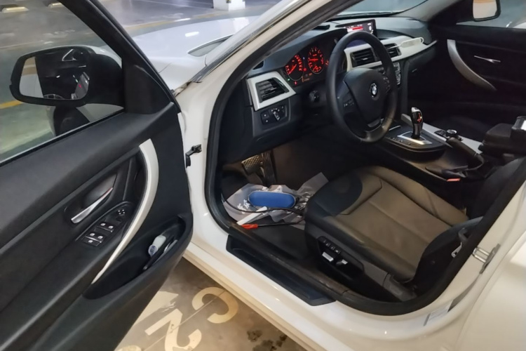 BMW 3 Series 2015 #10 BMW 3 Series 2015 immagine di auto #10