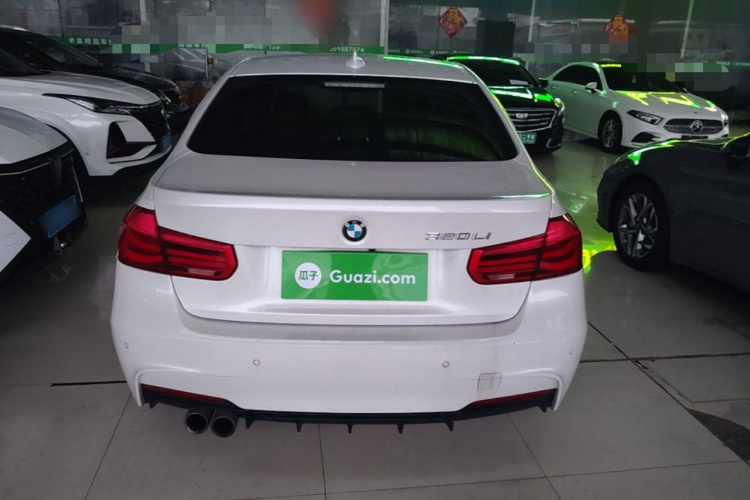 BMW 3 Series 2019 car image #6