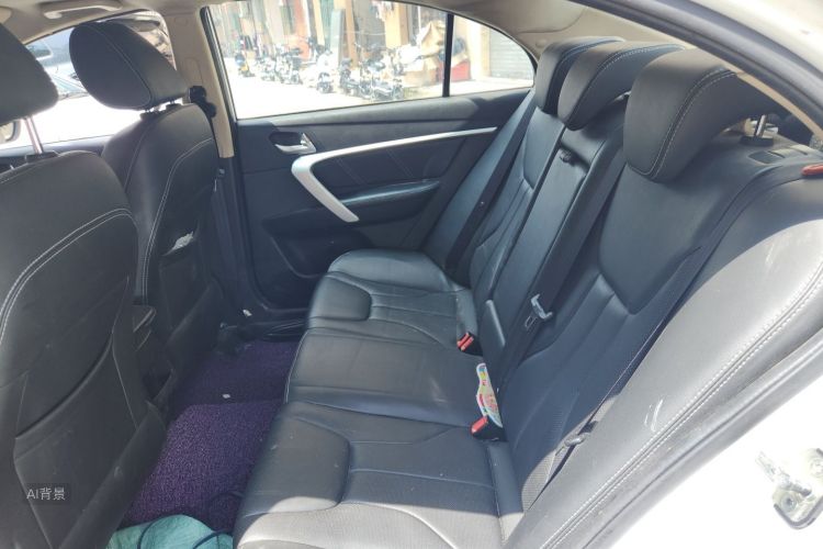 GEELY Emgrand 2018 car image #19