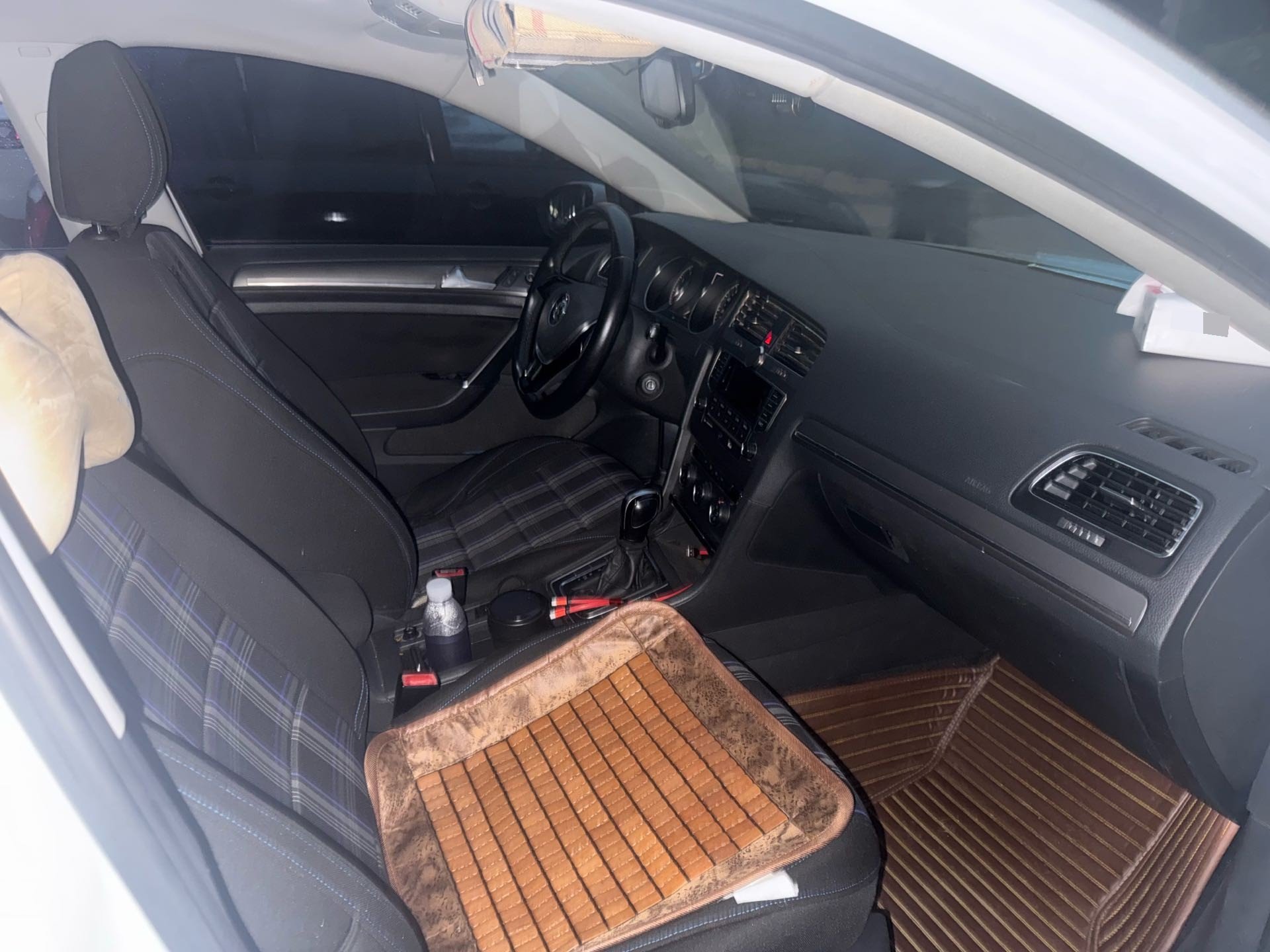 2014 imagem de carro #12