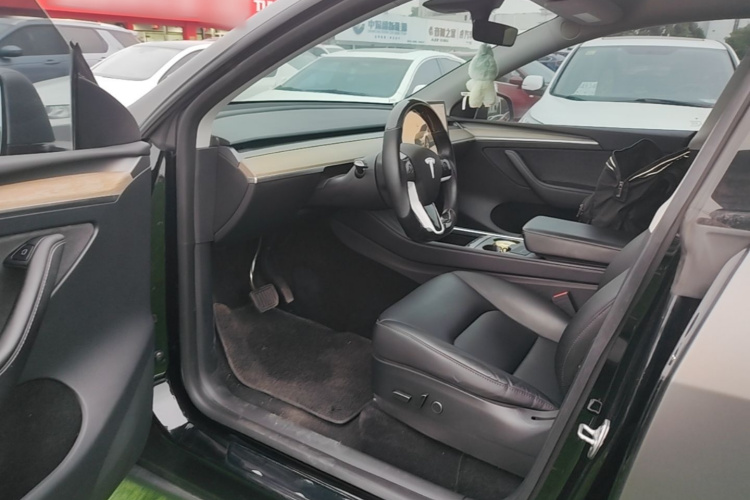 Tesla Model Y 2022 #16 Tesla Model Y 2022 immagine di auto #16