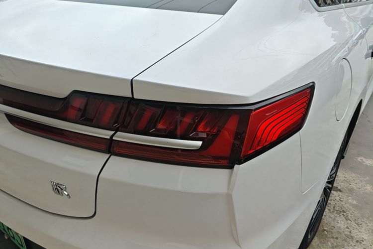 BYD Han 2022 car image #8