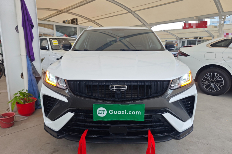 GEELY Coolray 2023 immagine di auto #3