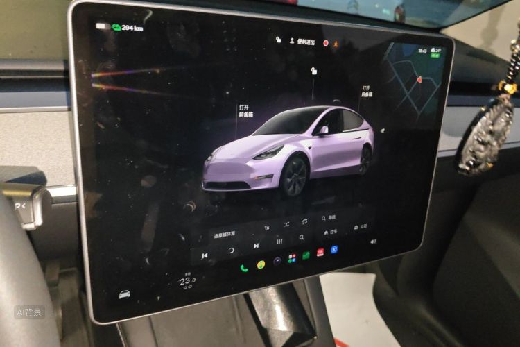 Tesla Model Y 2024 immagine di auto #15