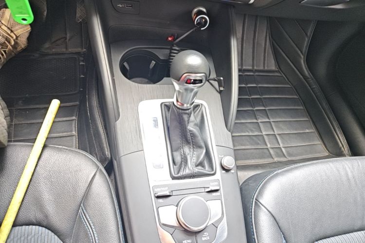 Audi A3 2018 immagine di auto #18
