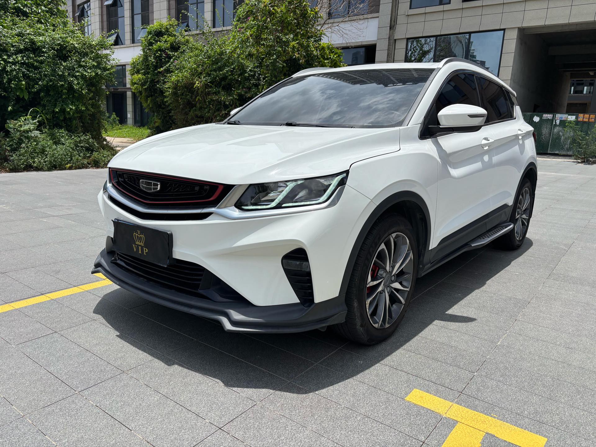 GEELY Coolray 2021 car image 