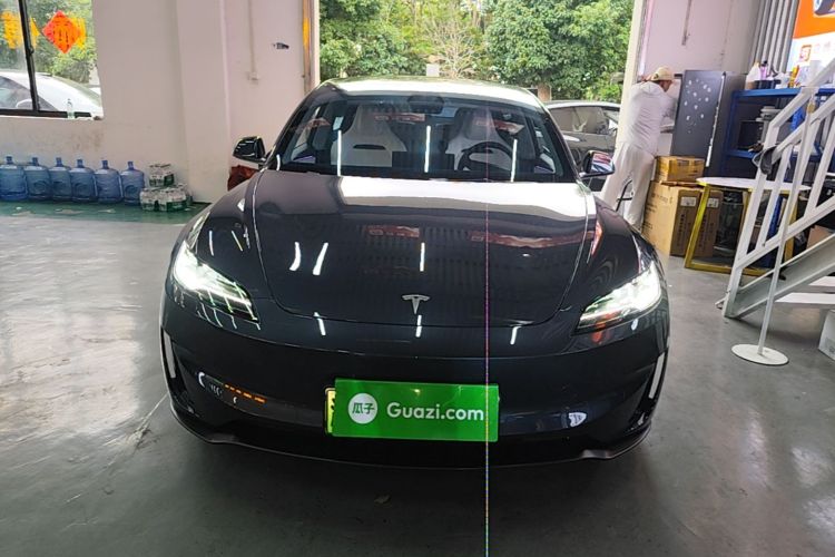 Tesla Model 3 2024 car image #3