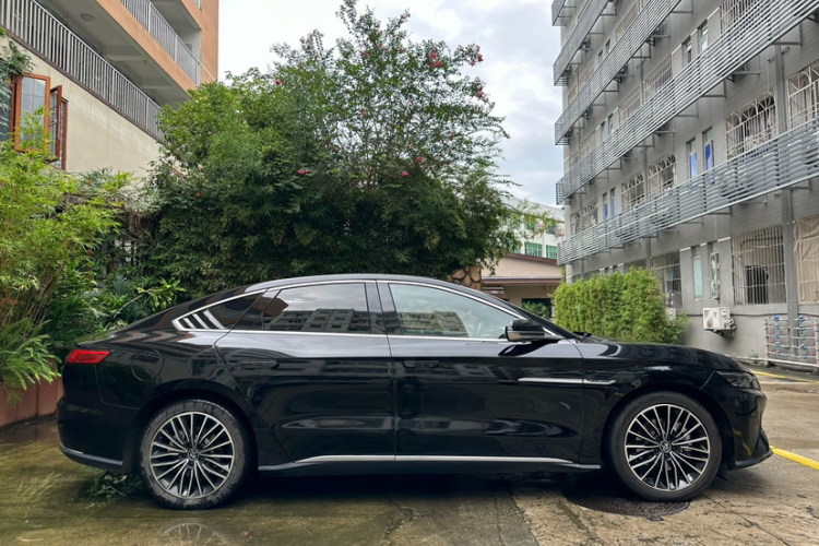 BYD Han 2020 immagine di auto #6