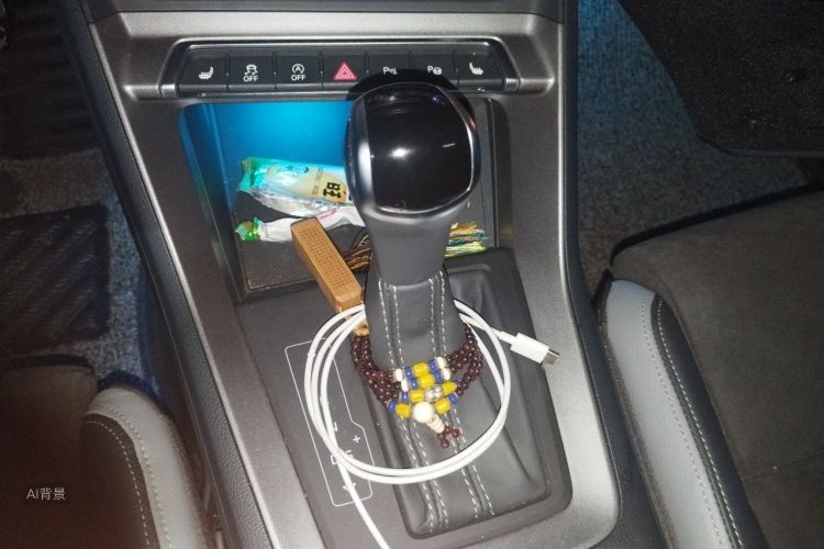 Audi Q3 2022 imagem de carro #16