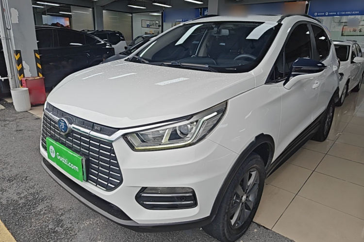 BYD Yuan New Energy 2019 #2 BYD Yuan New Energy 2019 car image #2