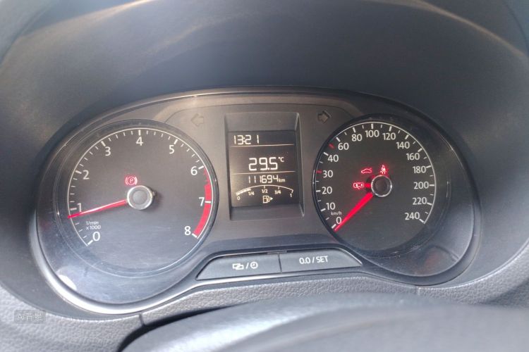 Volkswagen Polo 2016 #13 Volkswagen Polo 2016 car image #13