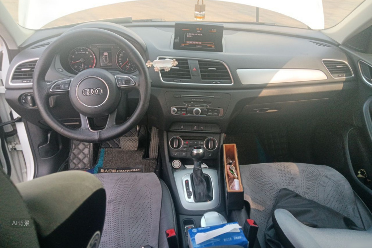 Audi Q3 2017 car image #11