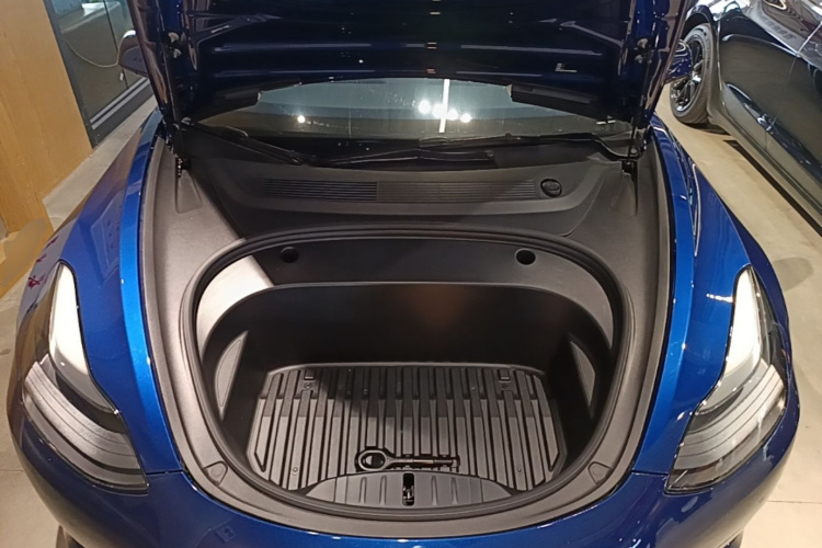 Tesla Model 3 2021 #20 Tesla Model 3 2021 car image #20