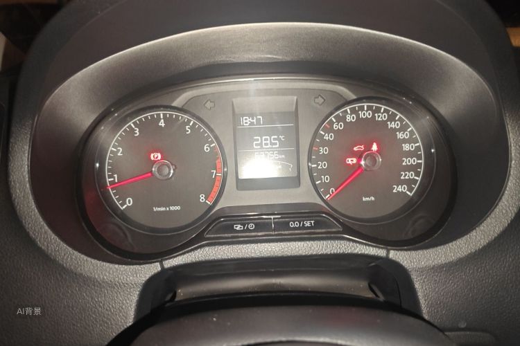 Volkswagen Polo 2015 car image #13