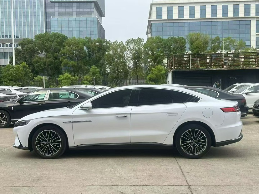 BYD Han 2023 #7 BYD Han 2023 صورة سيارة #7