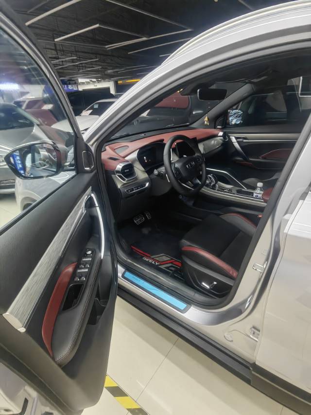 GEELY Coolray 2019 car image #5