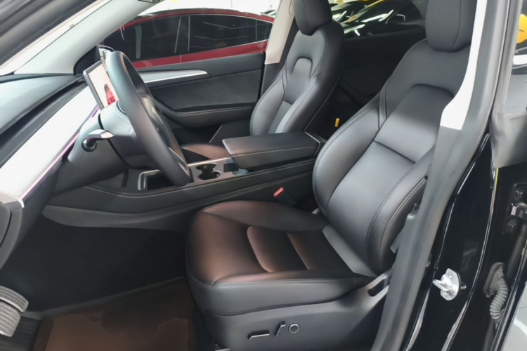 Tesla Model Y 2023 #15 Tesla Model Y 2023 car image #15