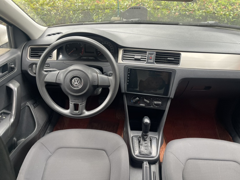 Volkswagen Santana 2016 car image #6