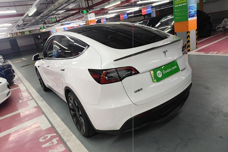 Tesla Model Y 2022 #5 Tesla Model Y 2022 car image #5