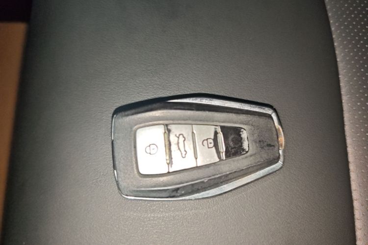 GEELY Emgrand S 2023 car image #9