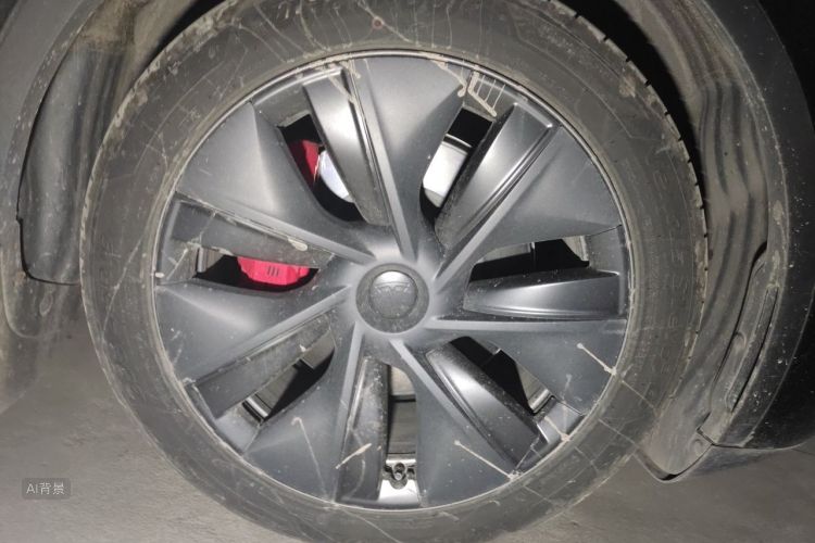 Tesla Model Y 2023 car image #9