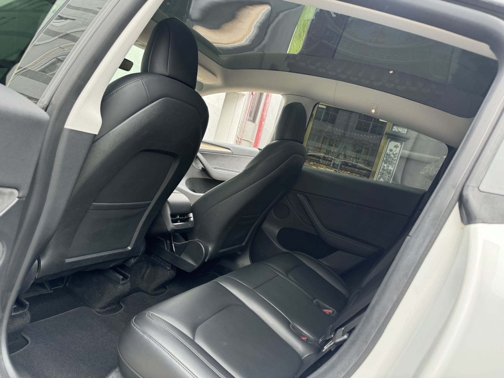 Tesla Model Y 2021 #2 Tesla Model Y 2021 car image #2