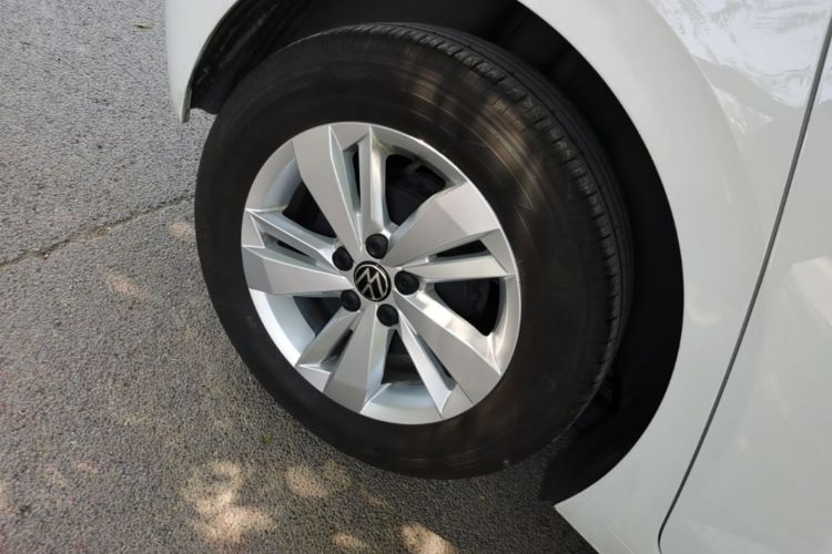 Volkswagen Polo 2023 car image #10