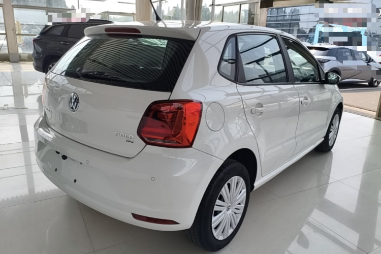 Volkswagen Polo 2017 car image #7