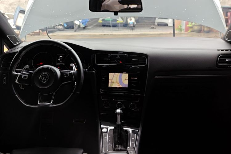 Volkswagen Golf 2019 #10 Volkswagen Golf 2019 car image #10