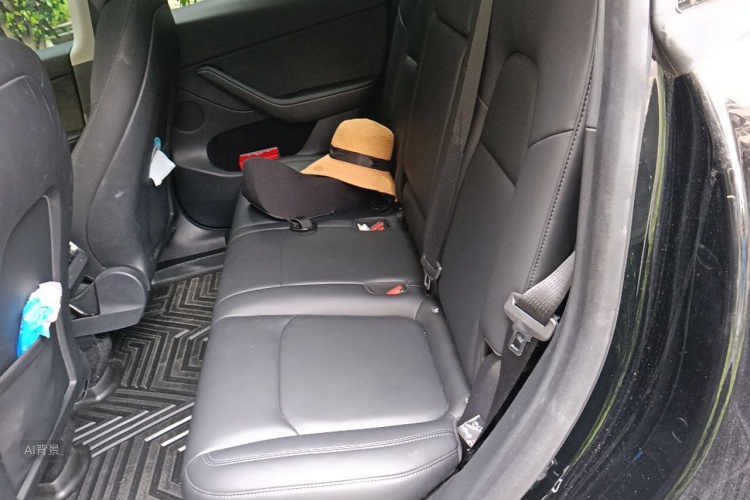 Tesla Model Y 2021 #19 Tesla Model Y 2021 car image #19