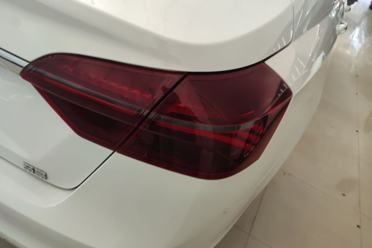 GEELY Emgrand 2021 immagine di auto #8