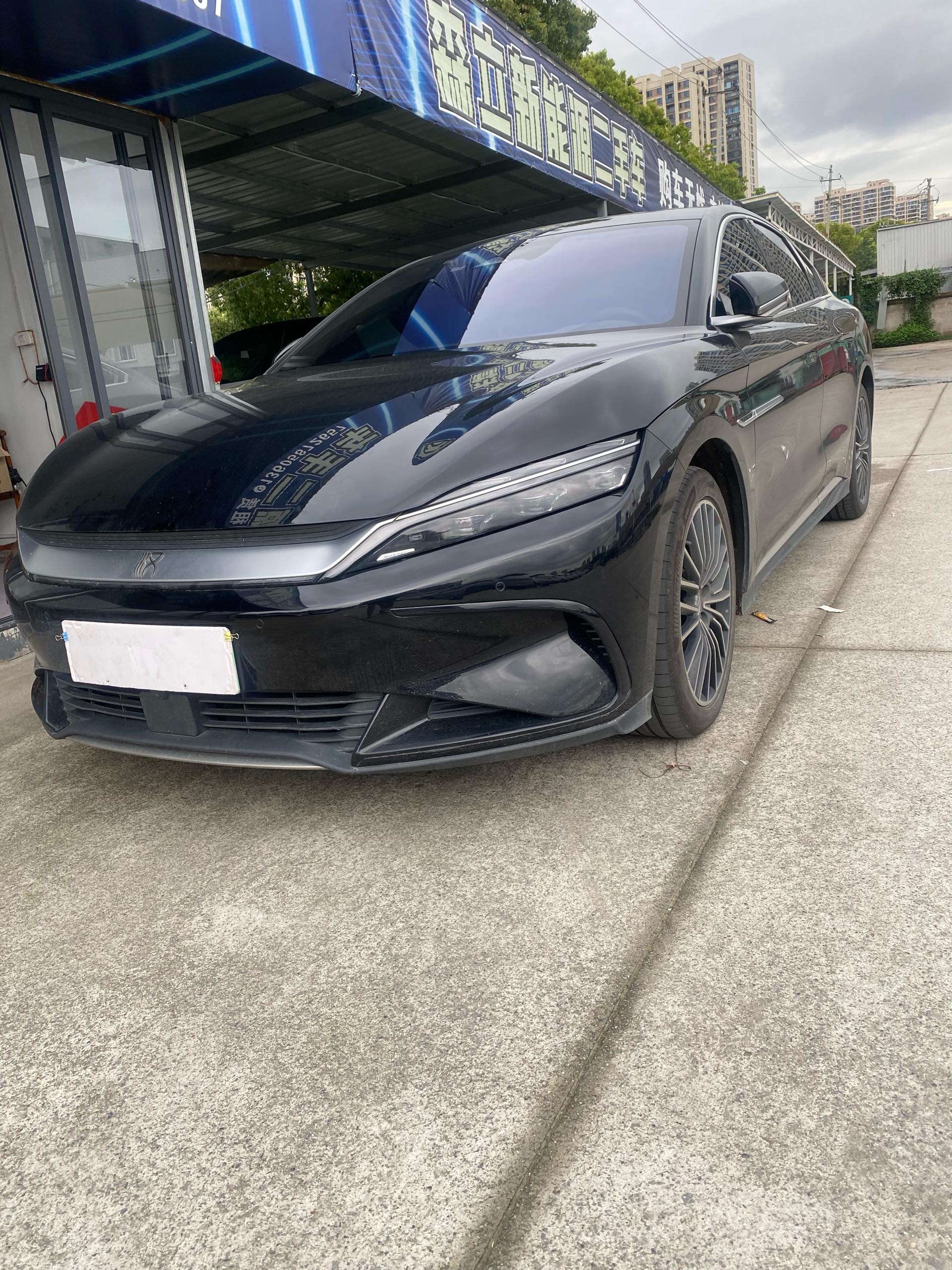 BYD Han 2023 BYD Han 2023 car image