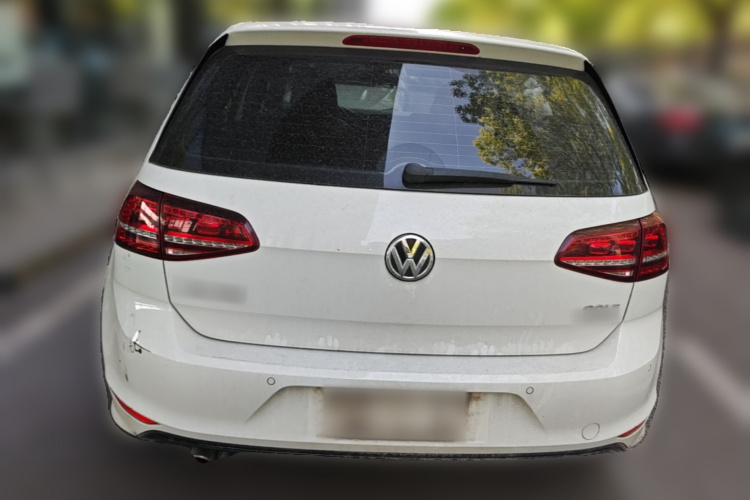 Volkswagen Golf 2017 car image #6
