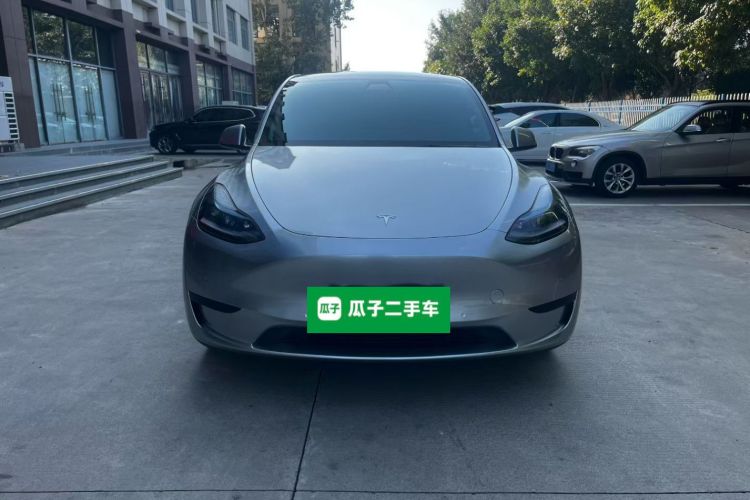 Tesla Model Y 2022 #3 Tesla Model Y 2022 car image #3