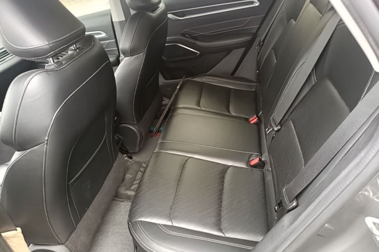 GEELY Emgrand 2021 #17 GEELY Emgrand 2021 car image #17