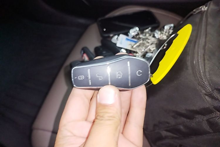BYD Han 2024 car image #9