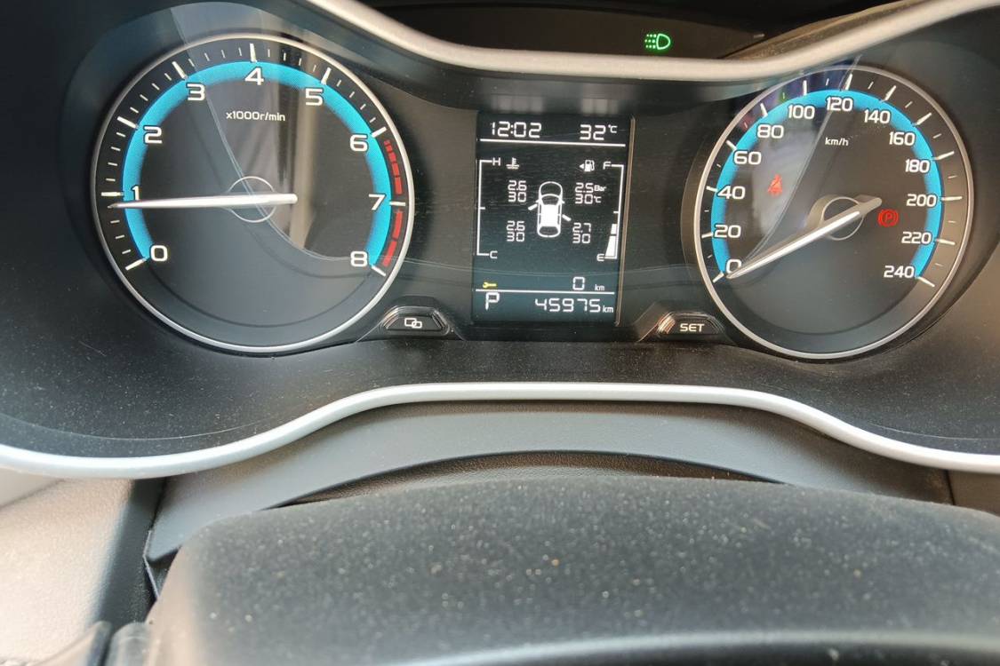 GEELY Emgrand 2020 #27 GEELY Emgrand 2020 car image #27