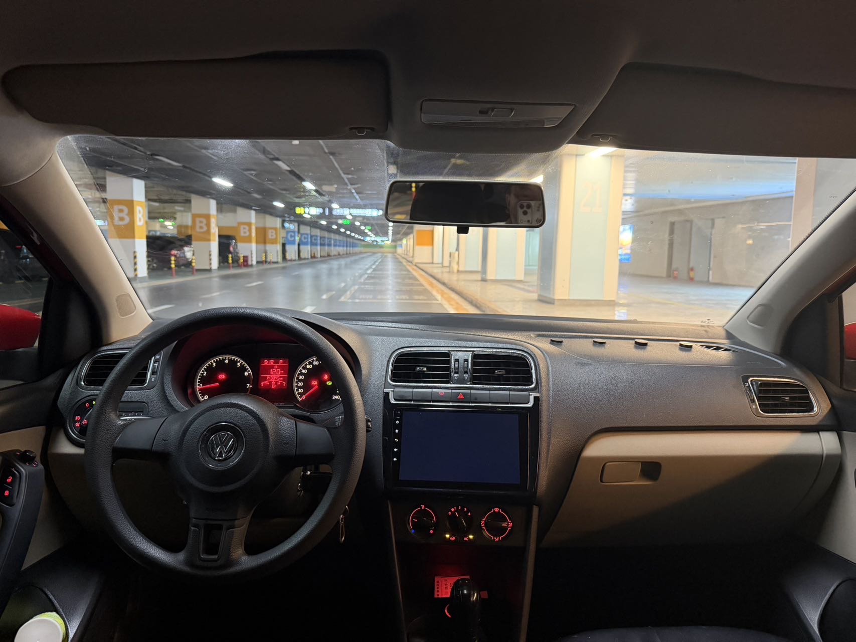 Volkswagen Polo 2014 #5 Volkswagen Polo 2014 car image #5