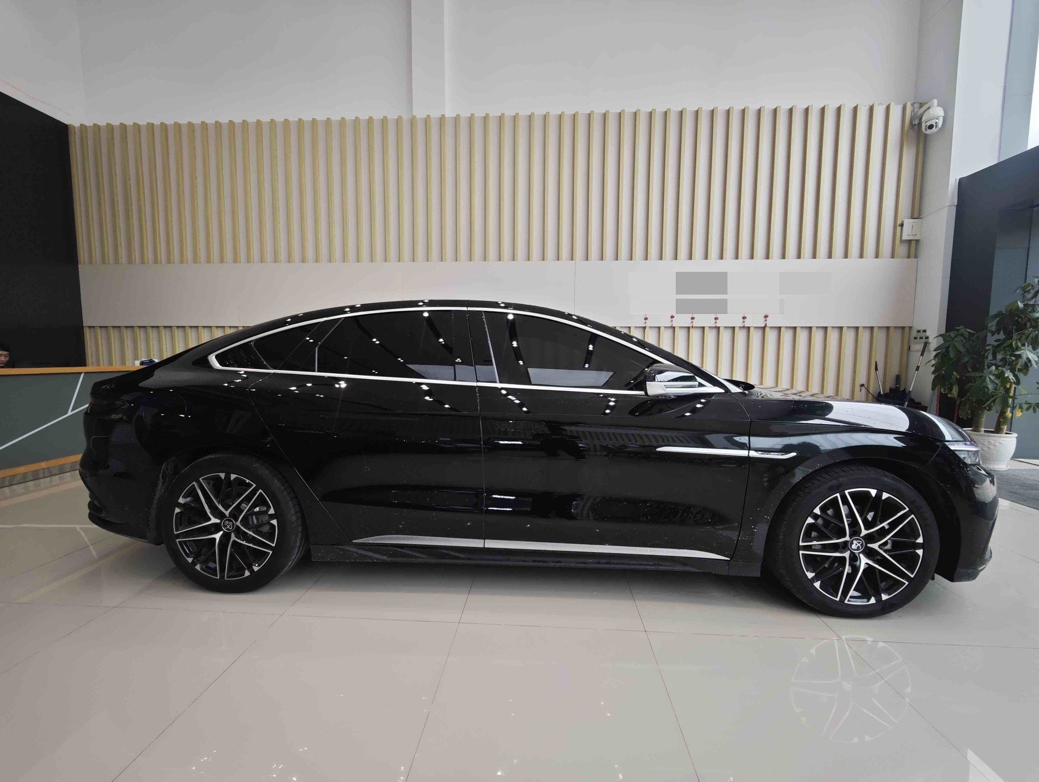 BYD Han 2024 #4 BYD Han 2024 car image #4